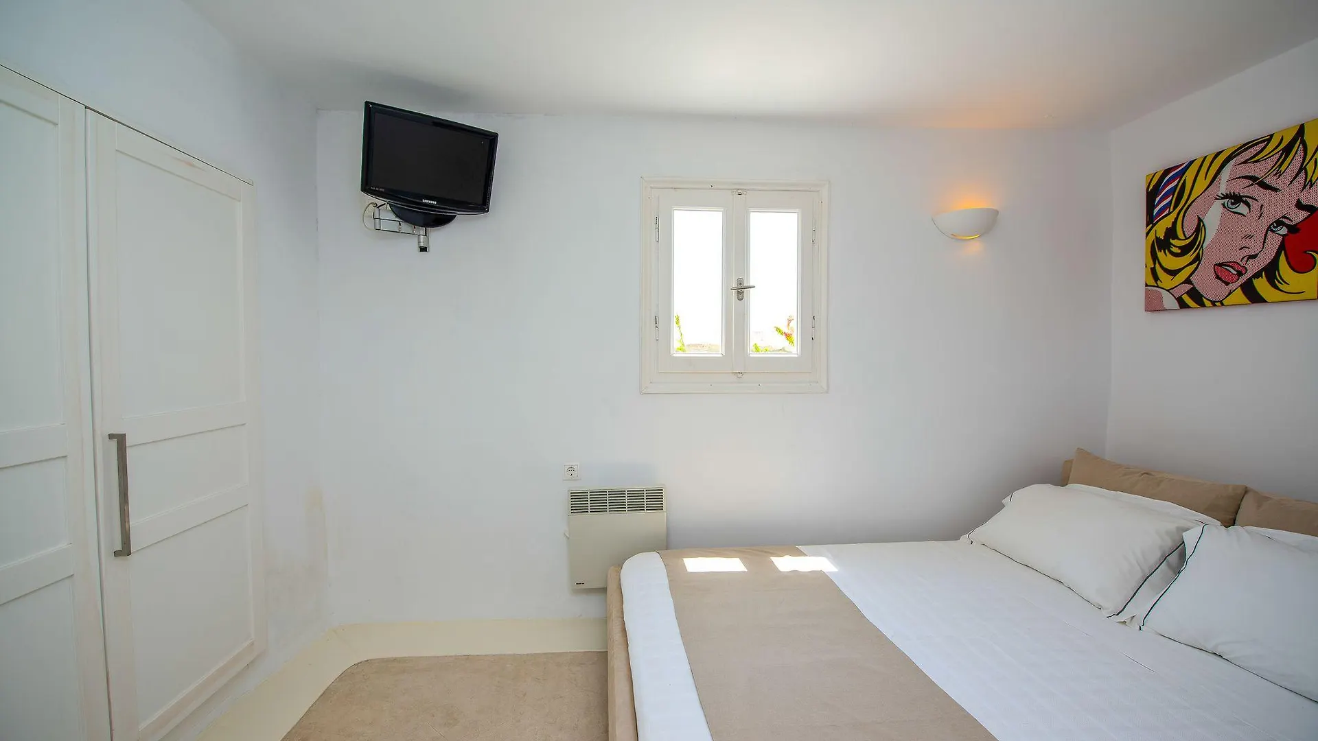 Newly-Built Private Luxury Villa Ano Mera